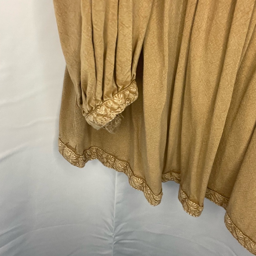 Solitaire Tan Embroidered Boho top  Medium - Picture 4 of 10
